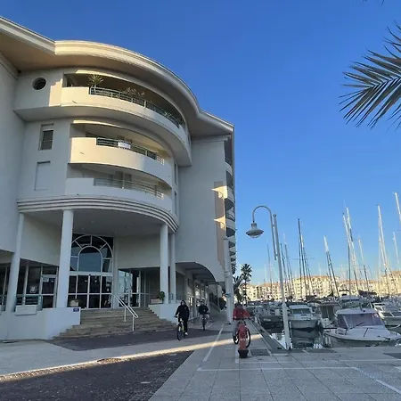 Hb Aan Zee Appartement Fréjus